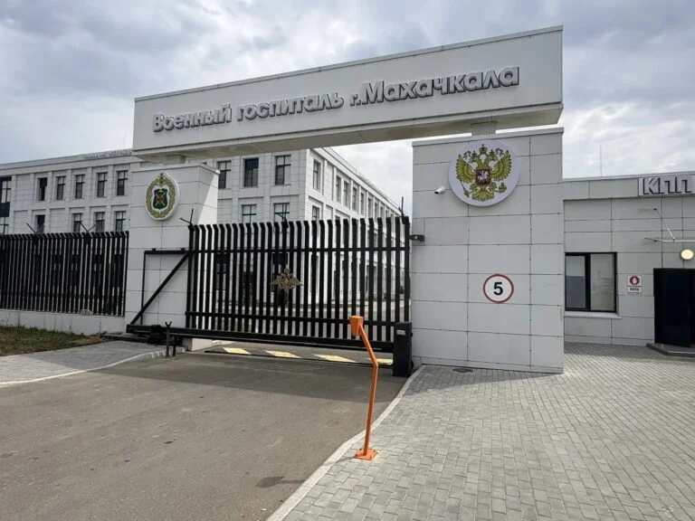 Военные коммунальщики приняли в управление госпиталь Каспийской флотилии