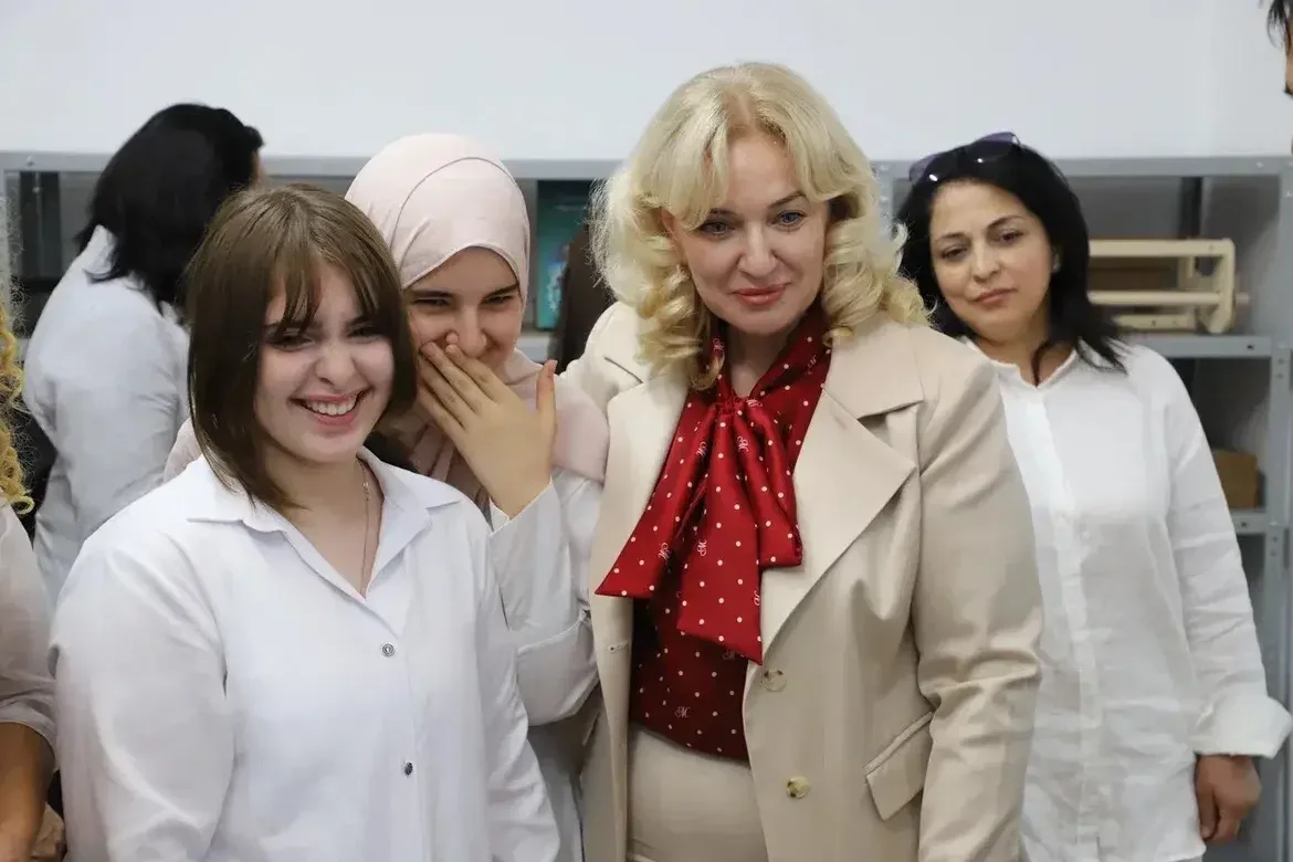 Керамика, вышивка и ковроделие: в Дагестане открылся детский центр «Устар»
