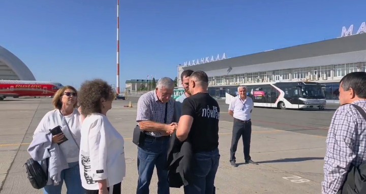 Легенды армии в городах горного края Герои России начали патриотический марафон по Дагестану