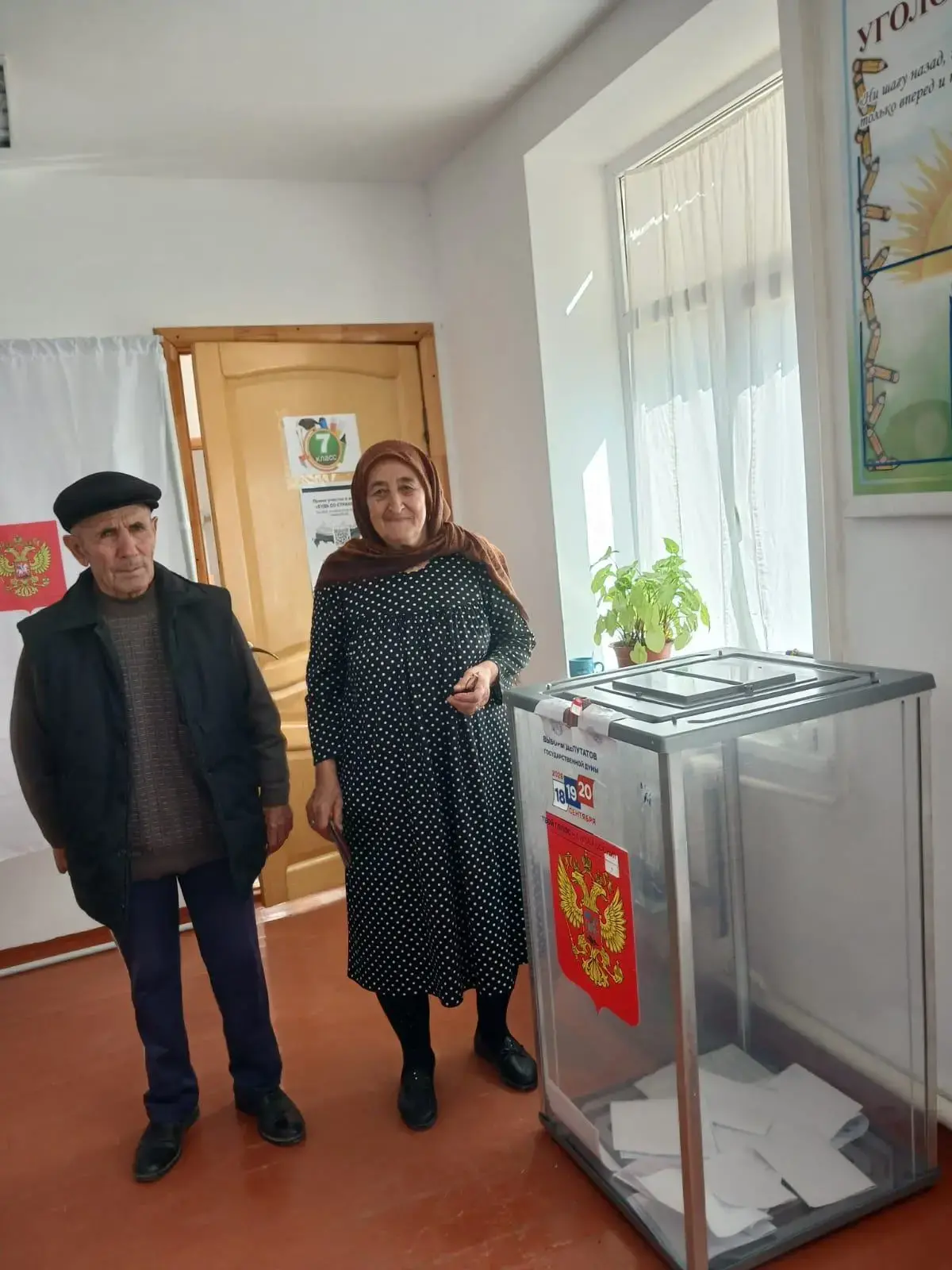 Родители участников СВО проголосовали на выборах в Кайтагском районе