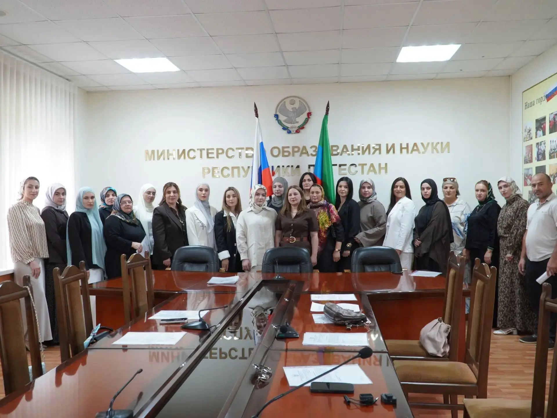 Тридцать педагогов выбрали сельские школы Дагестана стартовала новая волна программы «Земский учитель»