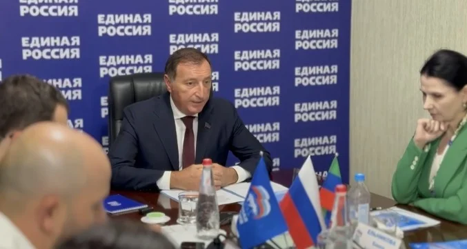 Пенсионерам Дагестана помогут с оформлением выплат: волонтёры подключатся к решению проблем