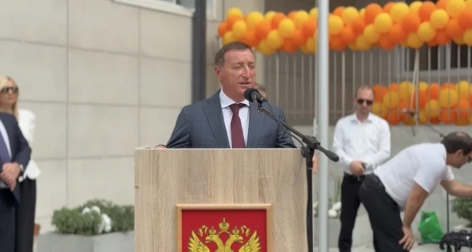 «Забота о детях остаётся приоритетом»: Заур Аскендеров выступил на открытии школы в Пятилетке
