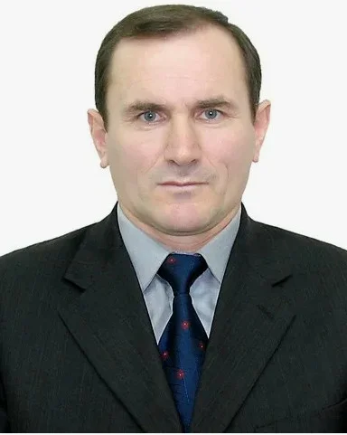 Мезлис къарауй­чиб­ти гIя­лим­ти лебал­цад­хIи, дарган мез хIе­дуб­кIар…