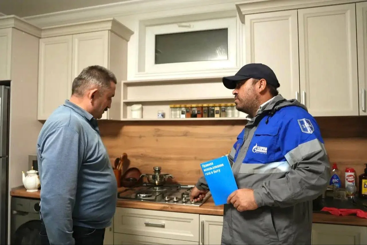 Ветеран труда из Каспийска смог переехать в новый дом после подключения газа