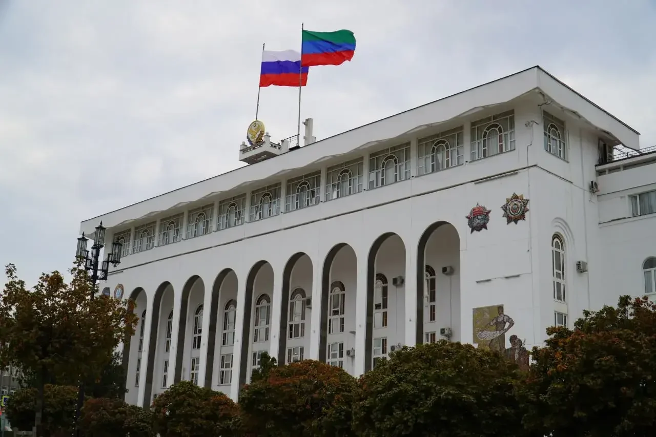 В Дагестане парламентские фракции обсудят кандидатуру Магомеда Рамазанова на пост премьера
