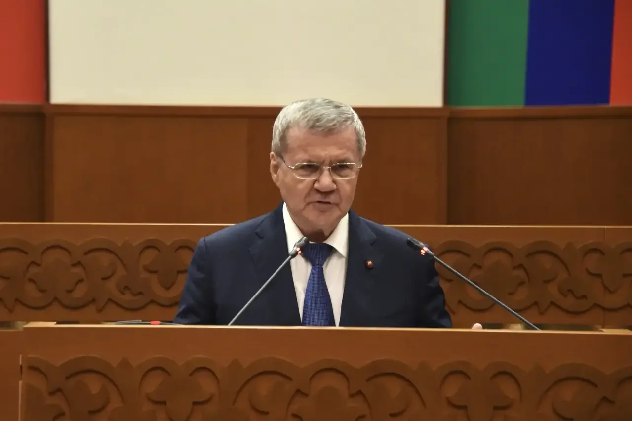 Юрий Чайка поздравил Фёдора Щукина с избранием на пост главы Дагестана