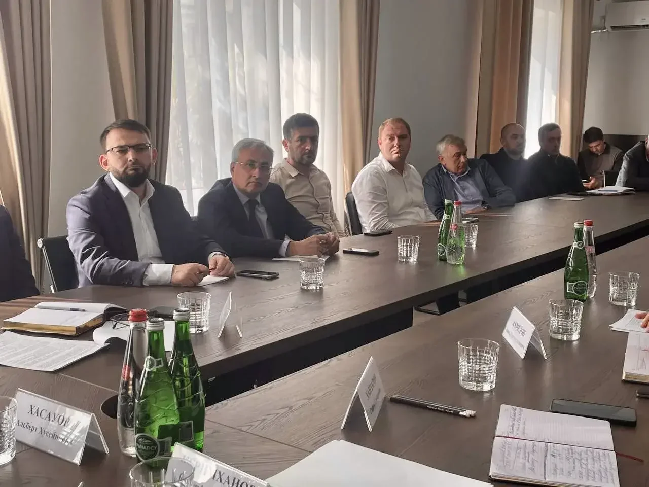 Дефицит техники, состояние флота и ущерб от паводков: в Дагестане обсудили проблемы двух отраслей