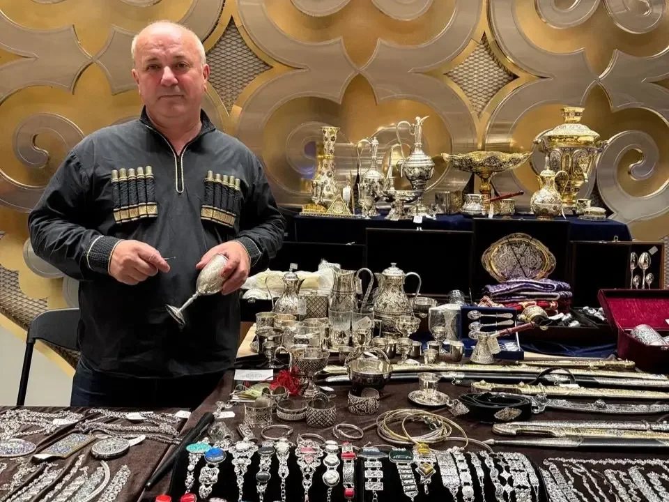 Ковубалхарская керамика и кубачинские изделия: в Татарстане познакомили с ремёслами Дагестана