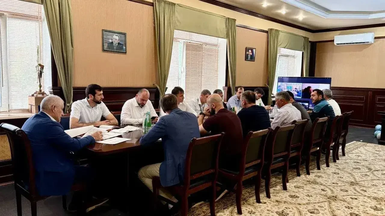 В аэропорту Махачкалы завершается строительство новой взлётно-посадочной полосы