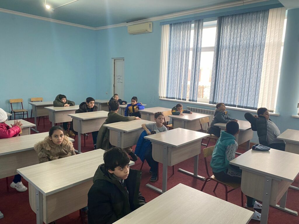 Палестинские дети начали учить русский язык в Дагестане
