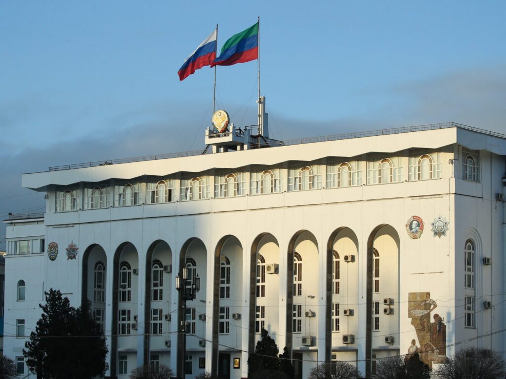 Премьер-министр Дагестана принял ряд кадровых решений