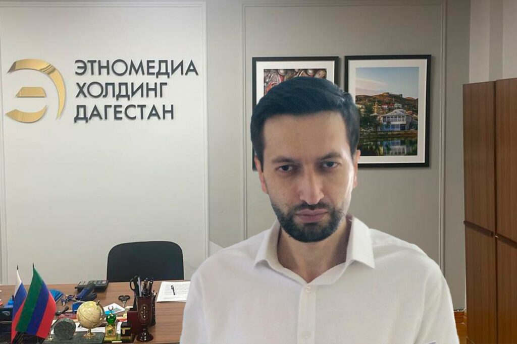 Арсен Юсупов поздравляет дагестанцев с наступающим Новым Годом