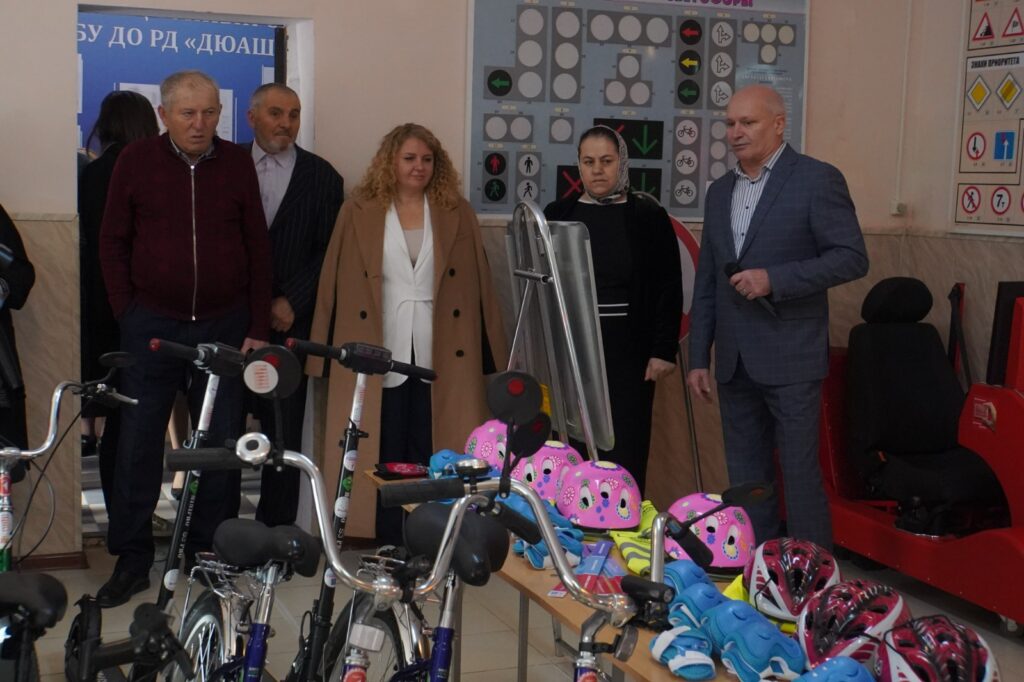В Махачкале открыли школу Движения Первых «Безопасность в Движении»