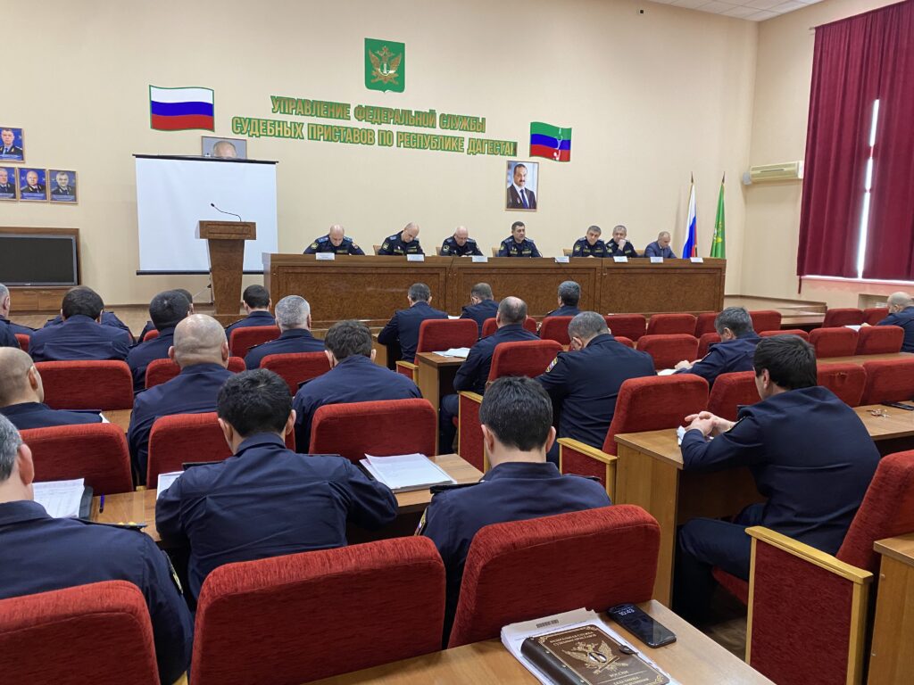 Более 7 миллиардов рублей взыскали за прошедший год дагестанские приставы