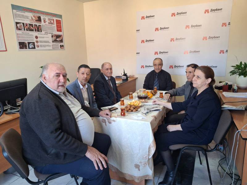 Вопросы развития родного языка обсудили на встрече в редакции газеты «Дербент»