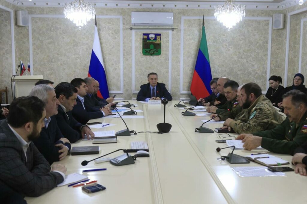 В Хасавюрте обсудили поддержку военкомата семей участников СВО