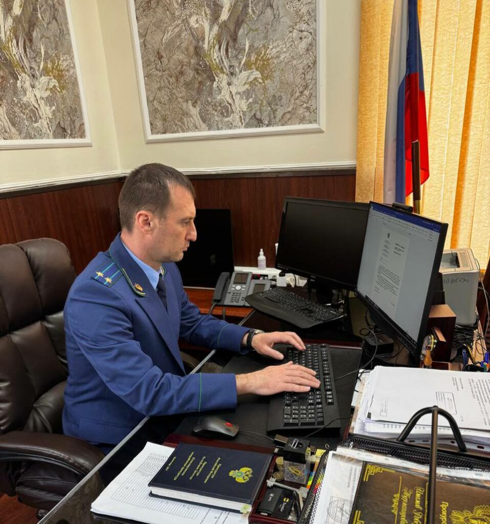 В Дагестане будут судить пекаря за незаконную рубку деревьев для топки пекарни