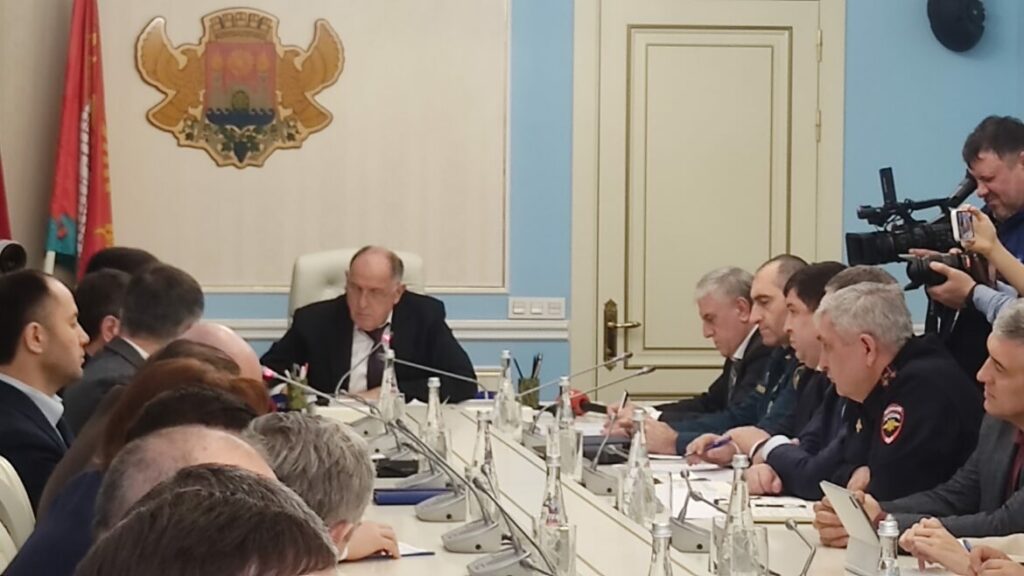 Меры поддержки пострадавших от взрыва газа обсудили на срочном совещании в Махачкале
