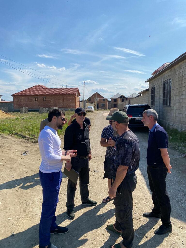 В Каспийске по поручению Абдулмуслимова начнется капитальный ремонт дороги по ул. Южный переулок