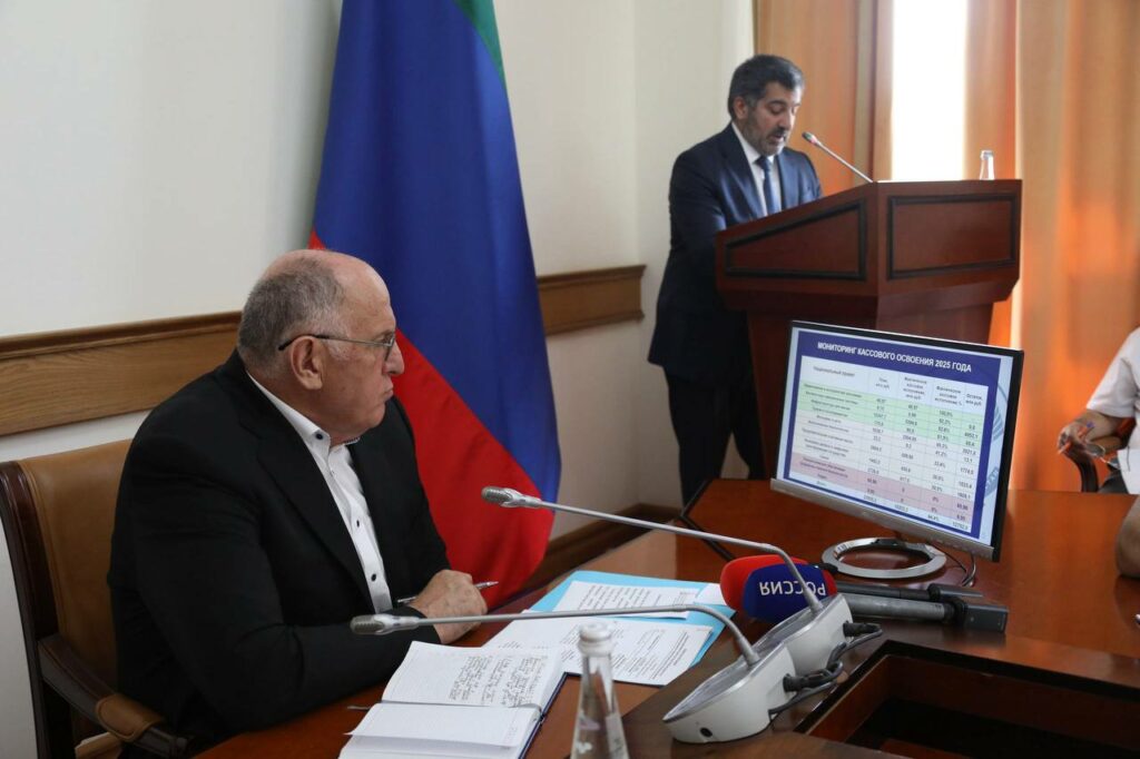 В Дагестане в 2025 году ведется строительство и ремонт более 300 объектов в рамках нацпроектов