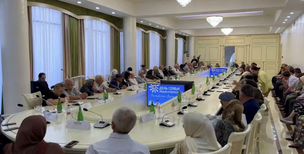 В Дагестане чествуют семьи в День любви, семьи и верности