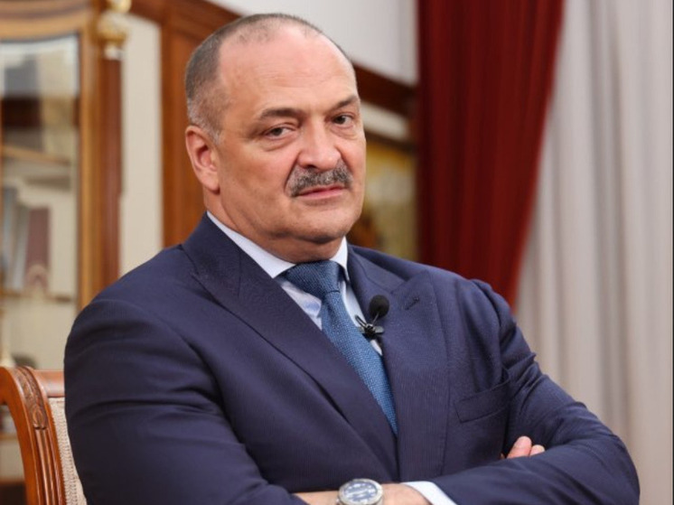 Глава Региона поздравляет   дагестанских полицейских с профессиональным праздником