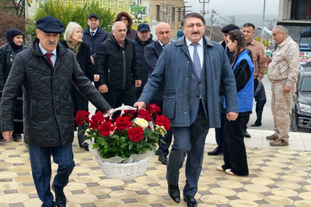 Сергокалинский район принял депутатов Госдумы и героев СВО