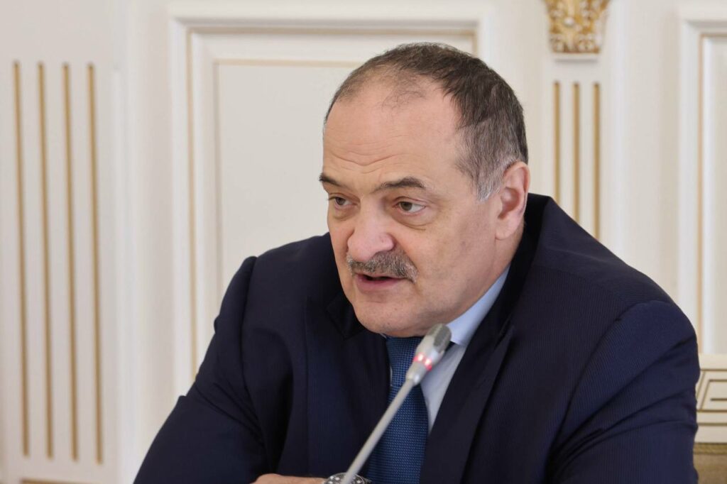 Глава Дагестана информирован о случаях отравления детей в регионе