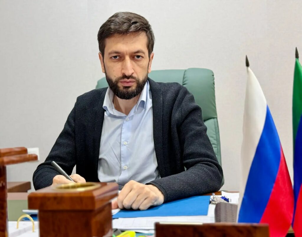 Дагестанцы отмечают День Конституции России: единые ценности и уверенность в будущем
