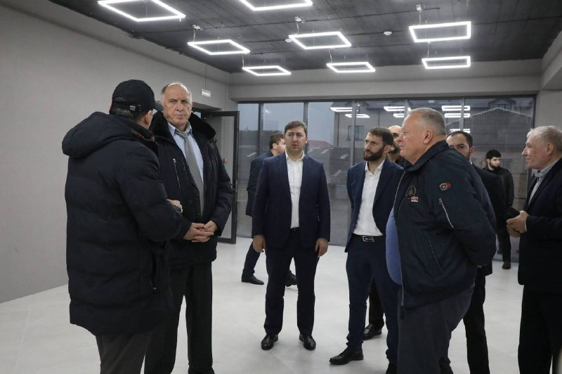 Премьер-министр РД осмотрел площадку Ситуационного  центра  в Каспийске