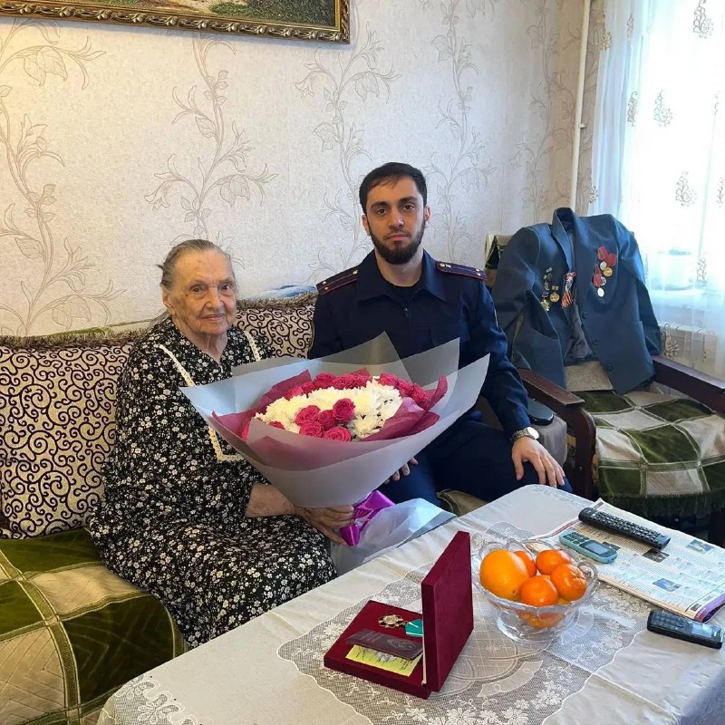 Следователи СК Дагестана навестили блокадницу Ленинграда в Буйнакске