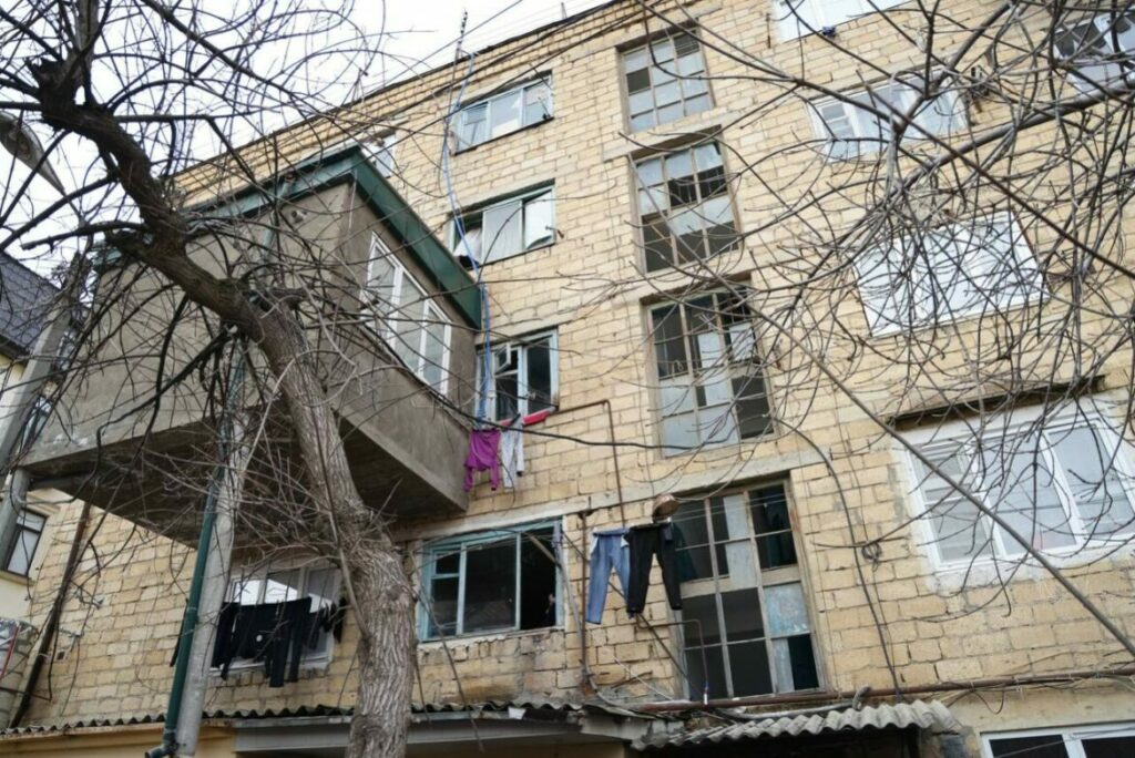 В Дербенте жильцы дома на улице Свердлова получат капитальный ремонт