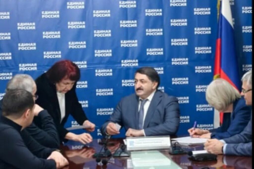 Депутат Госдумы РФ Джамаладин Гасанов провел прием граждан в Дагестане