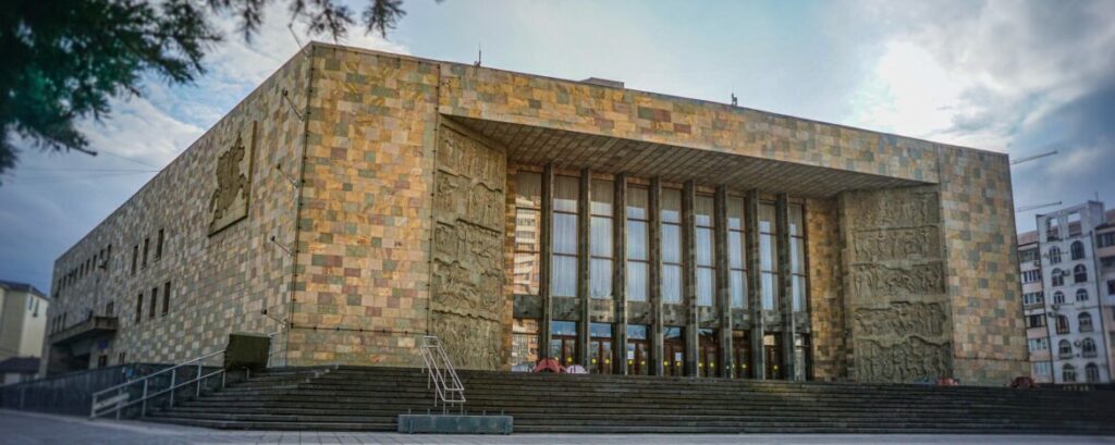 Каким станет Русский театр после обновления