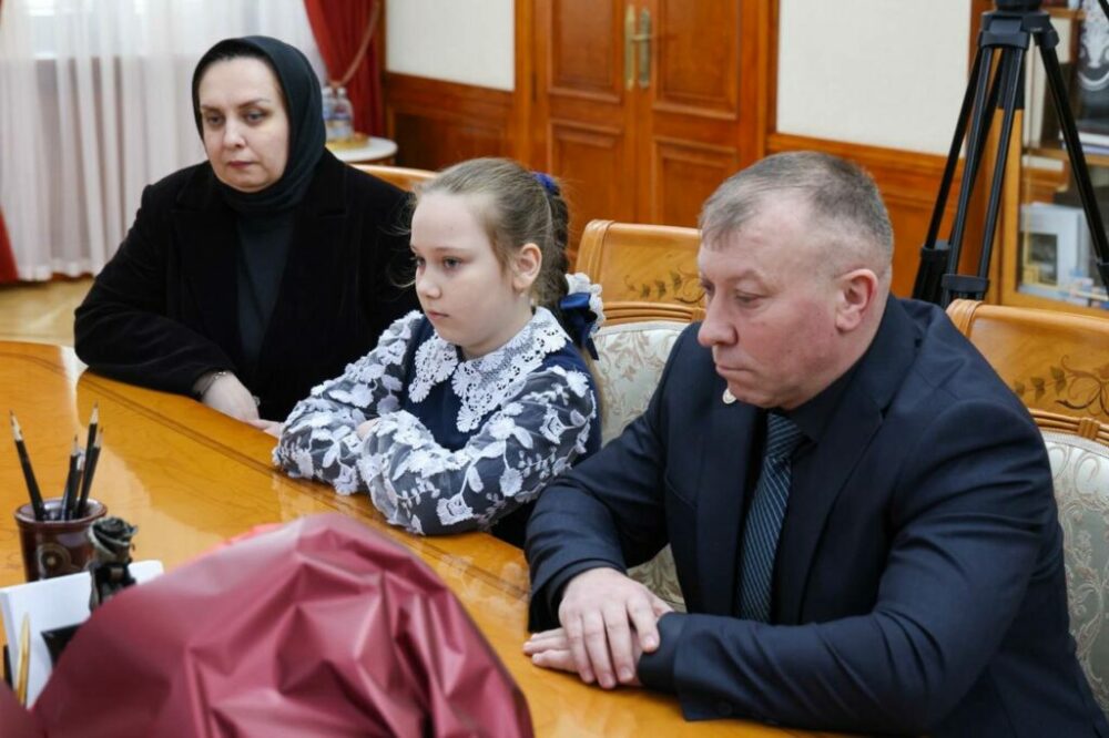 В Дагестане почтили память погибшего на СВО офицера Арсена Султанбекова