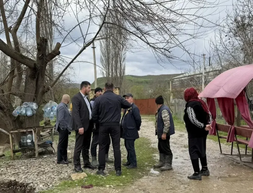 В Сулейман-Стальском районе восстанавливают инфраструктуру после ливней