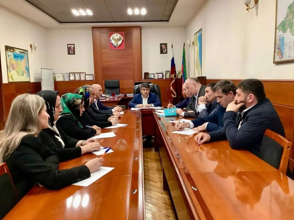 В Табасаранском районе создадут агроклассы и школьные сады