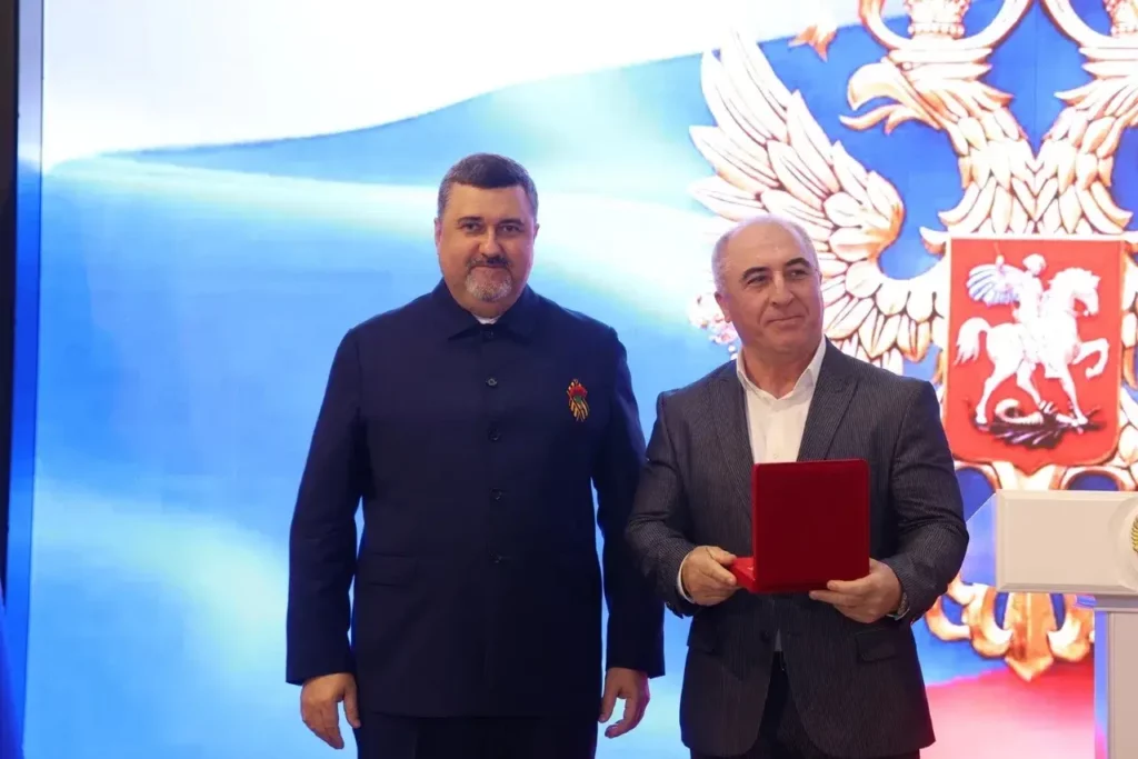 Фёдор Щукин вручил награды деятелям культуры и искусства Дагестана