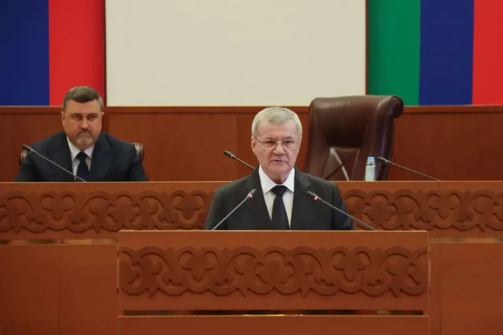 Юрий Чайка официально представил Фёдора Щукина в качестве врио главы Дагестана