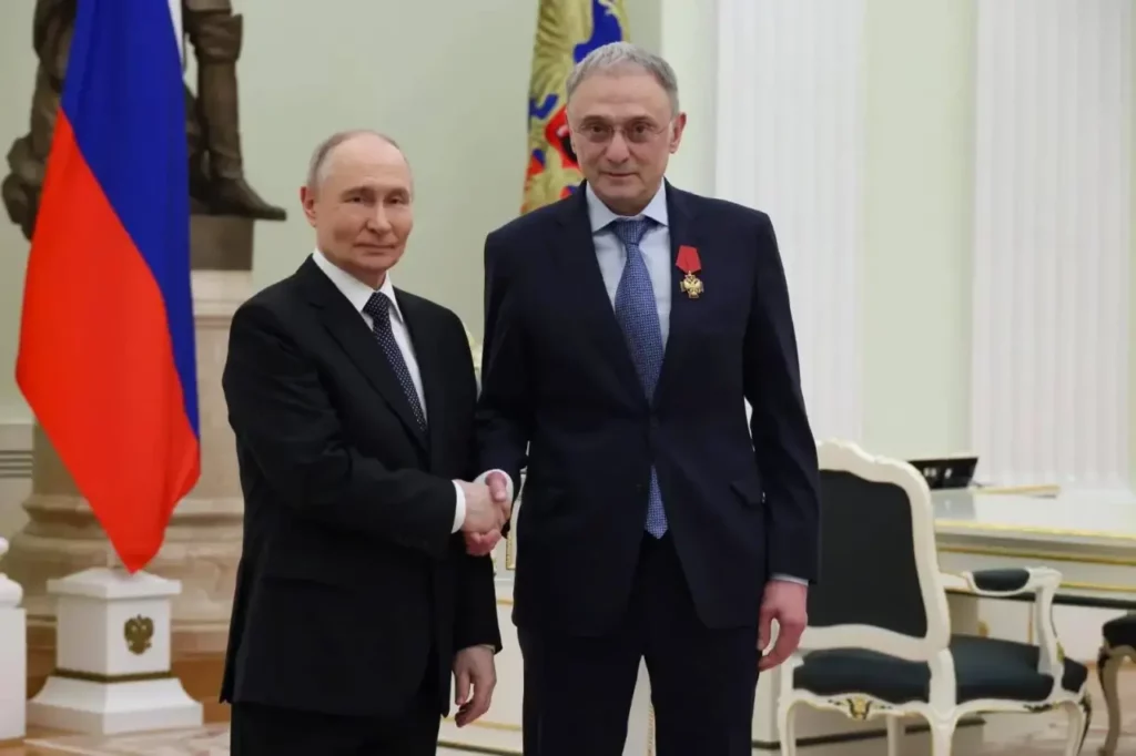 Путин наградил Сулеймана Керимова орденом «За заслуги перед Отечеством» IV степени