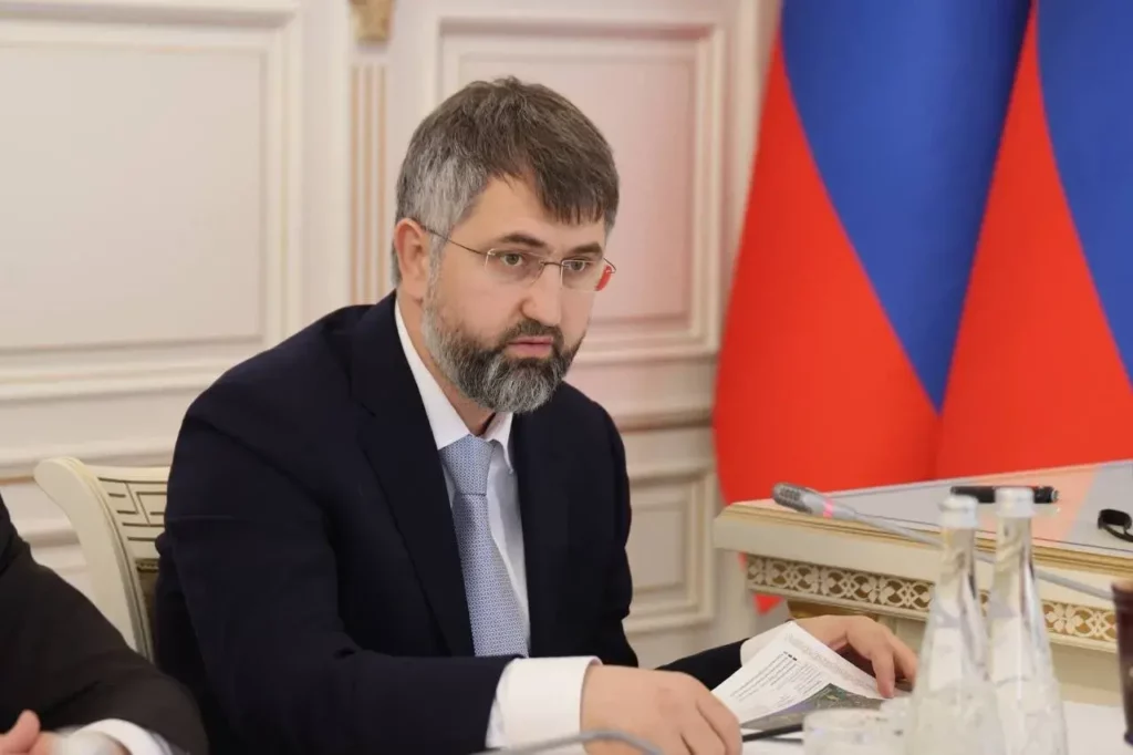 Фёдор Щукин обсудил развитие инженерной инфраструктуры микрорайонов «Южный» и «Аваин» в Дербенте