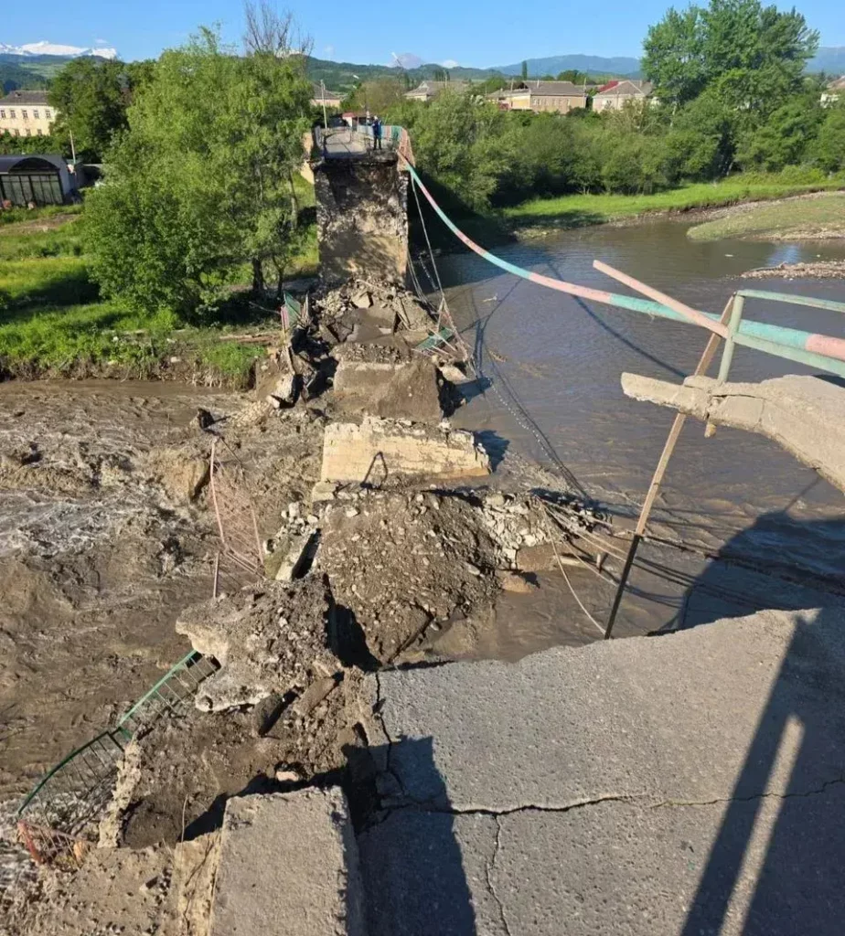 В Касумкенте усилили меры безопасности после частичного обрушения моста