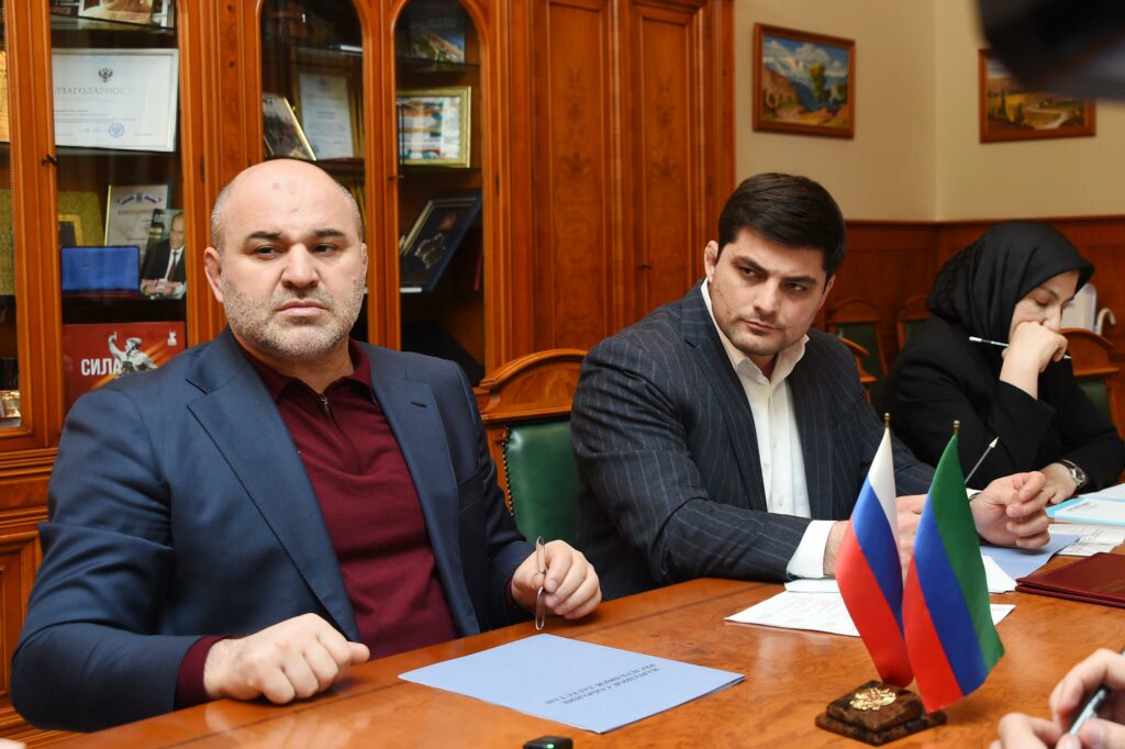 Заур Аскендеров обсудил подготовку конференции «Спорт объединяет» в Дагестане