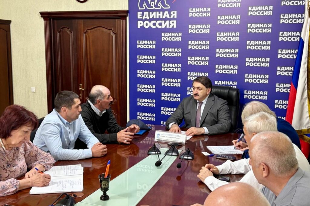 Джамаладин Гасанов провёл приём граждан в Дагестане