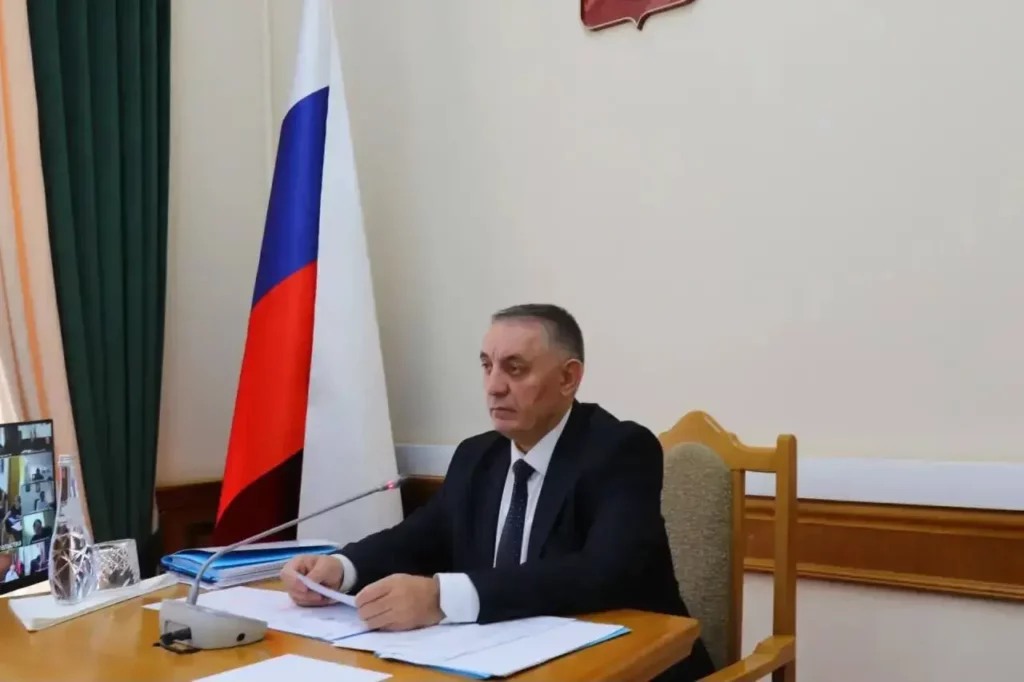 В Правительстве Дагестана рассмотрели вопросы выплаты долгов по зарплате и легализации занятости