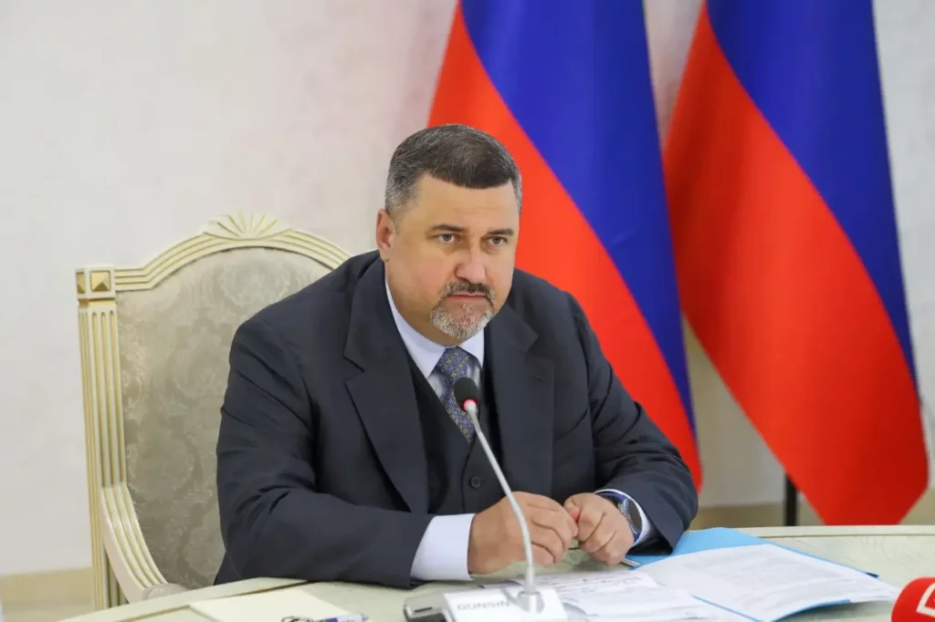 Фёдор Щукин встретился с семьями погибших военнослужащих и обсудил меры поддержки
