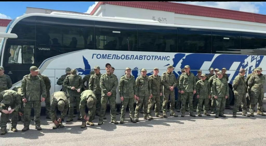 Четверо дагестанцев вернулись домой в рамках обмена военнопленными
