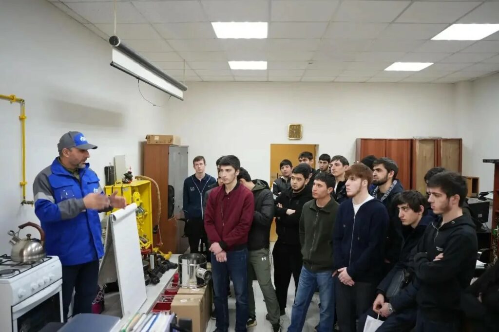 Около 200 студентов проходят практику в газовой отрасли Дагестана