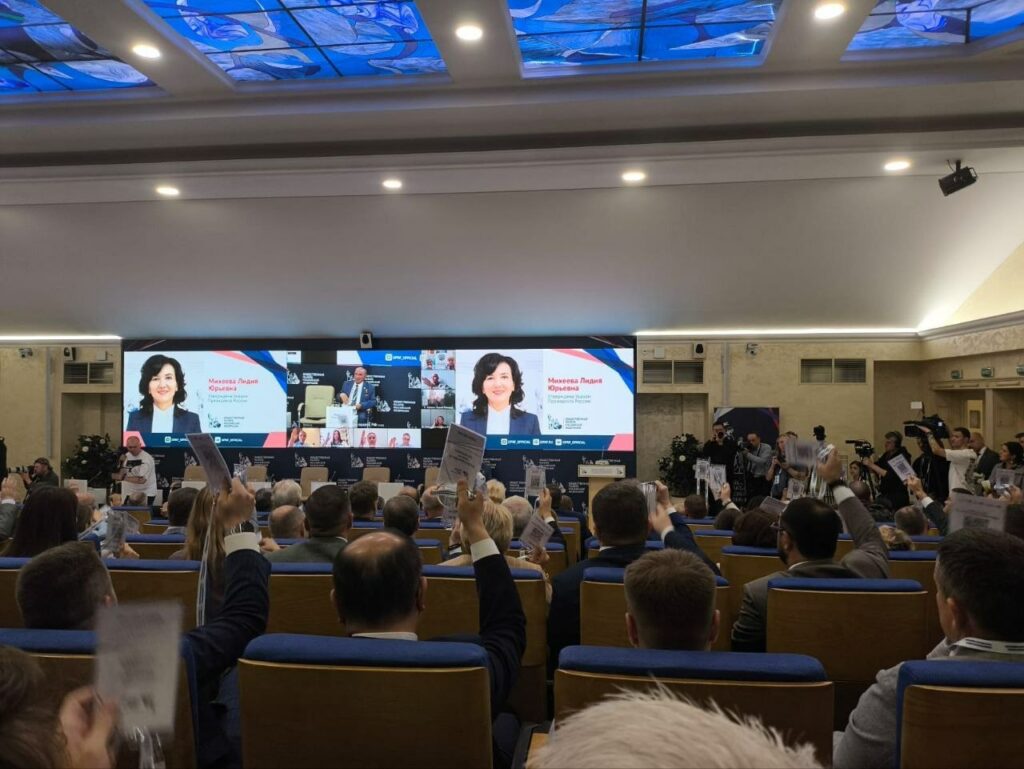 Представитель Дагестана принял участие в первом заседании нового состава Общественной палаты России
